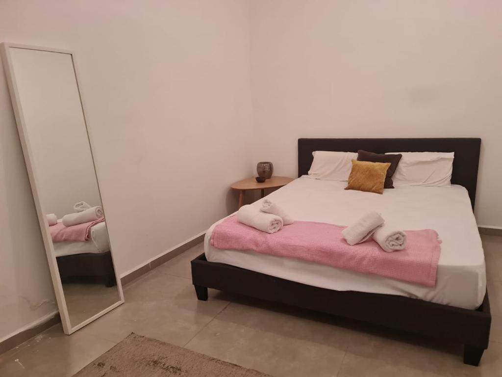 Lovely Garden Flat In Tel Aviv Daire Dış mekan fotoğraf
