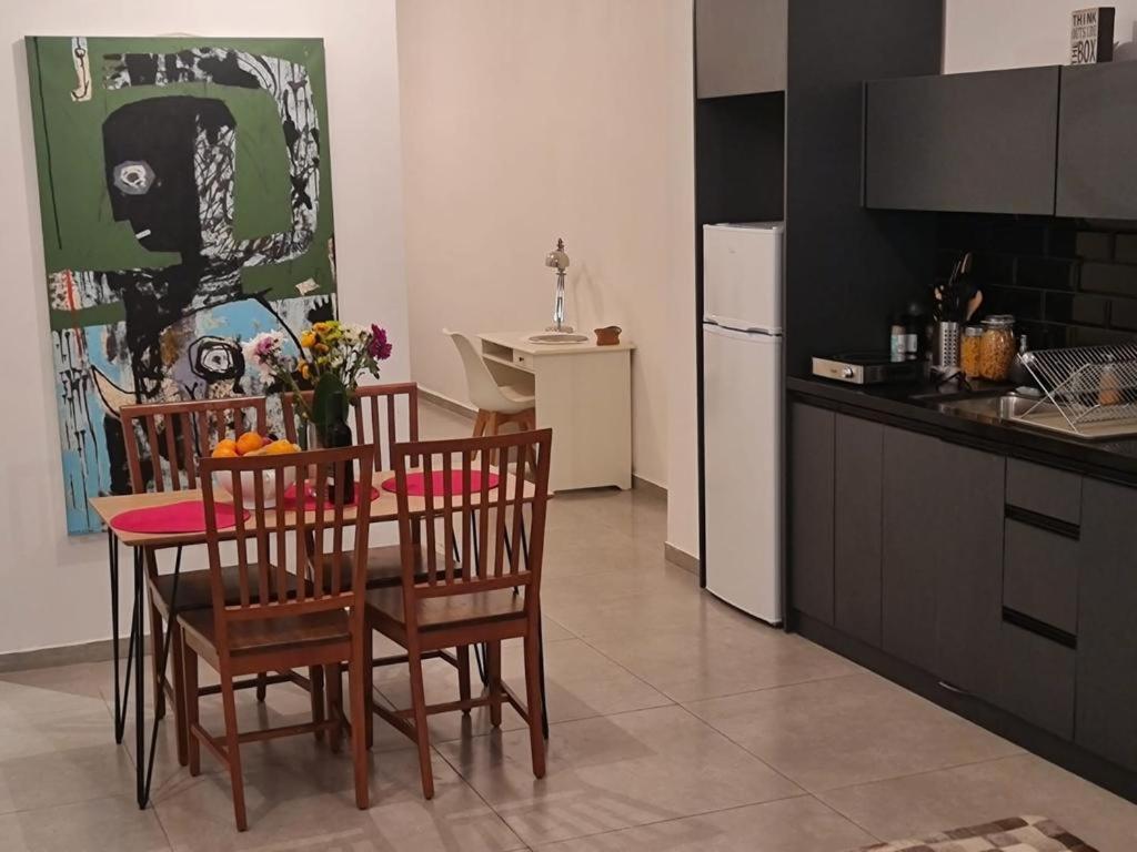 Lovely Garden Flat In Tel Aviv Daire Dış mekan fotoğraf